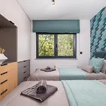 Luxury Bevlo
