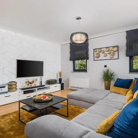 Luxury Bevlo 公寓 奥帕提亚