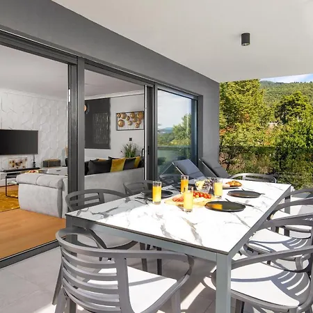 Lägenhet Luxury Bevlo